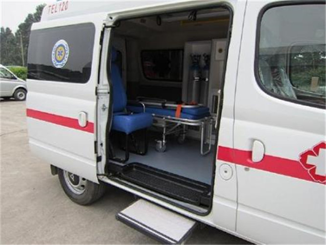 花溪救护车出租服务案例7
