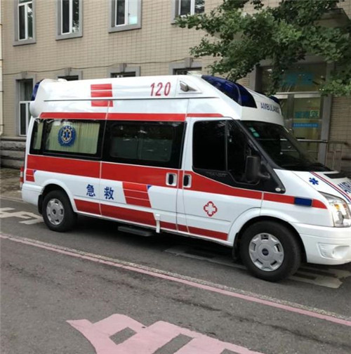 花溪选择我们的救护车出租,开启安心转院之旅